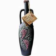 Вино красное сухое «Милдиани Мукузани в керамическом кувшине Амфора»