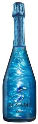 Винный напиток газированный полусладкий «Besame Blue»